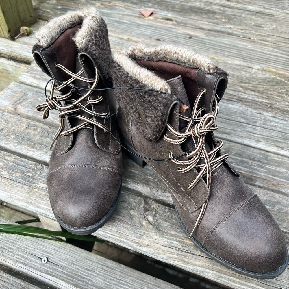 Cliffs Brown Fur top Lace-Up ankle boots Boots - Picture 10 of 11